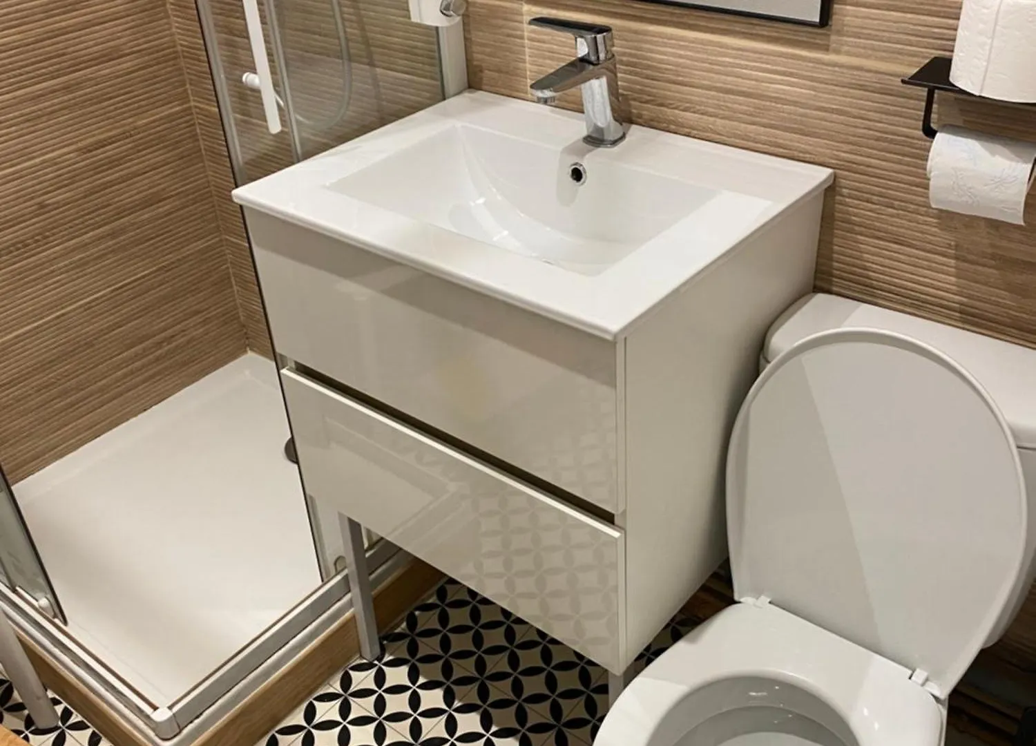Au 47 Allees D'Etigny - Central & Standing - Avec Parking - Linge De Lit Et De Toilette Inclus Bagnères-de-Luchon Lägenhet