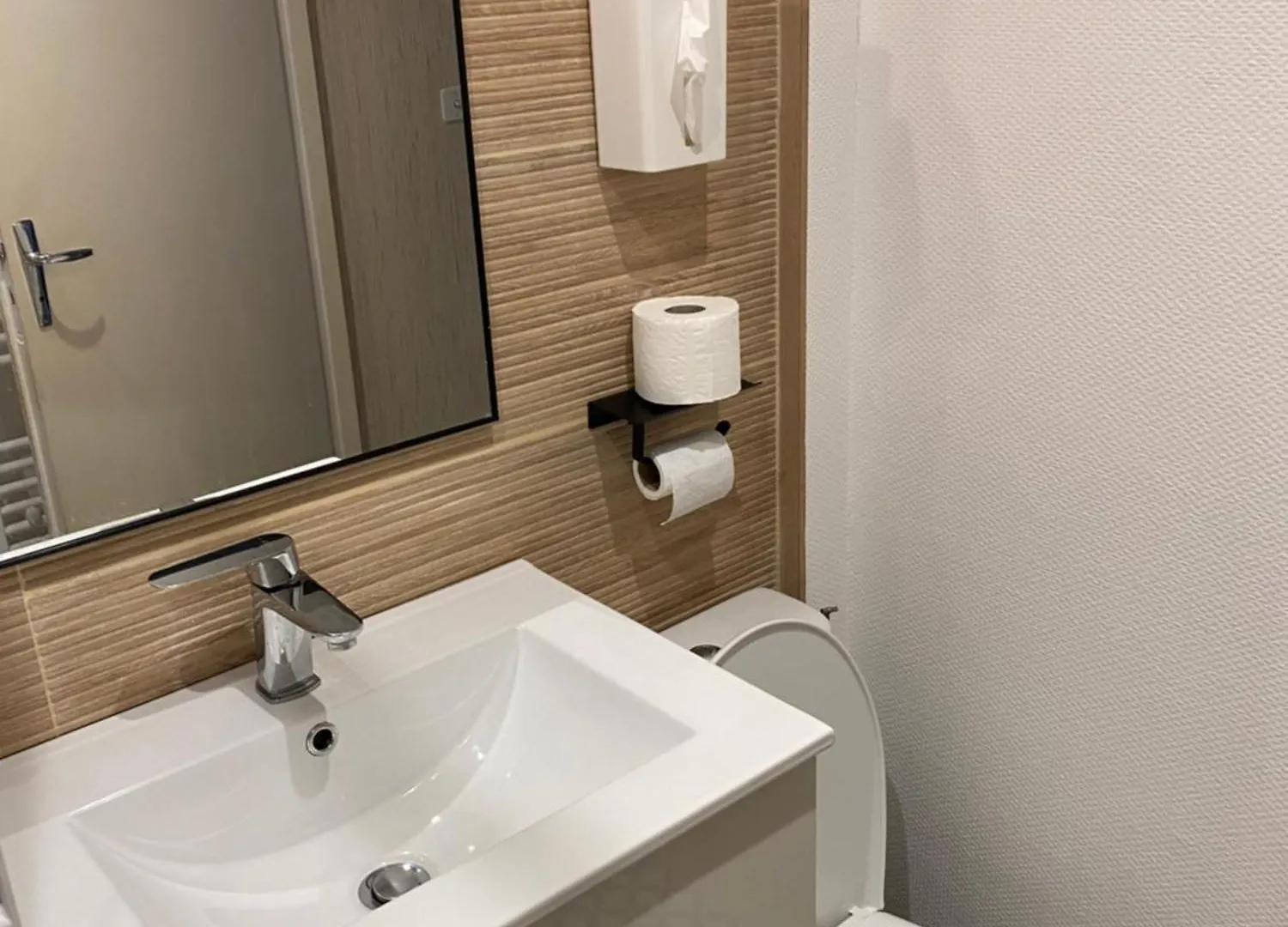 Lägenhet Au 47 Allees D'Etigny - Central & Standing - Avec Parking - Linge De Lit Et De Toilette Inclus Bagnères-de-Luchon